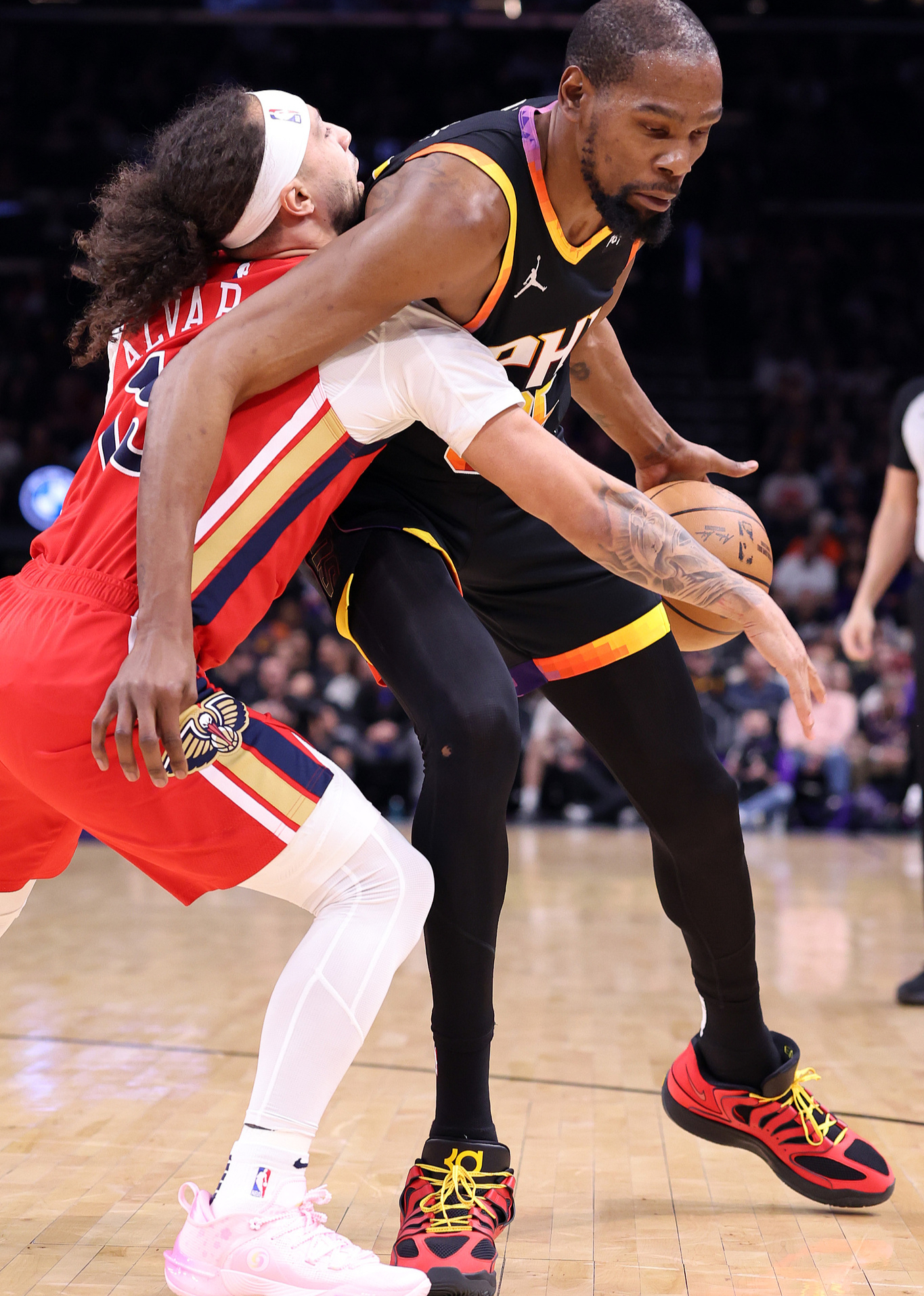 包含菲尼克斯太阳迎NBA常规赛关键赛;冲刺阶段遗憾出局;球迷炸锅;身体对抗强度拉满的词条 包含菲尼克斯太阳迎NBA常规赛关键赛;冲刺阶段遗憾出局;球迷炸锅;身体对抗强度拉满的词条