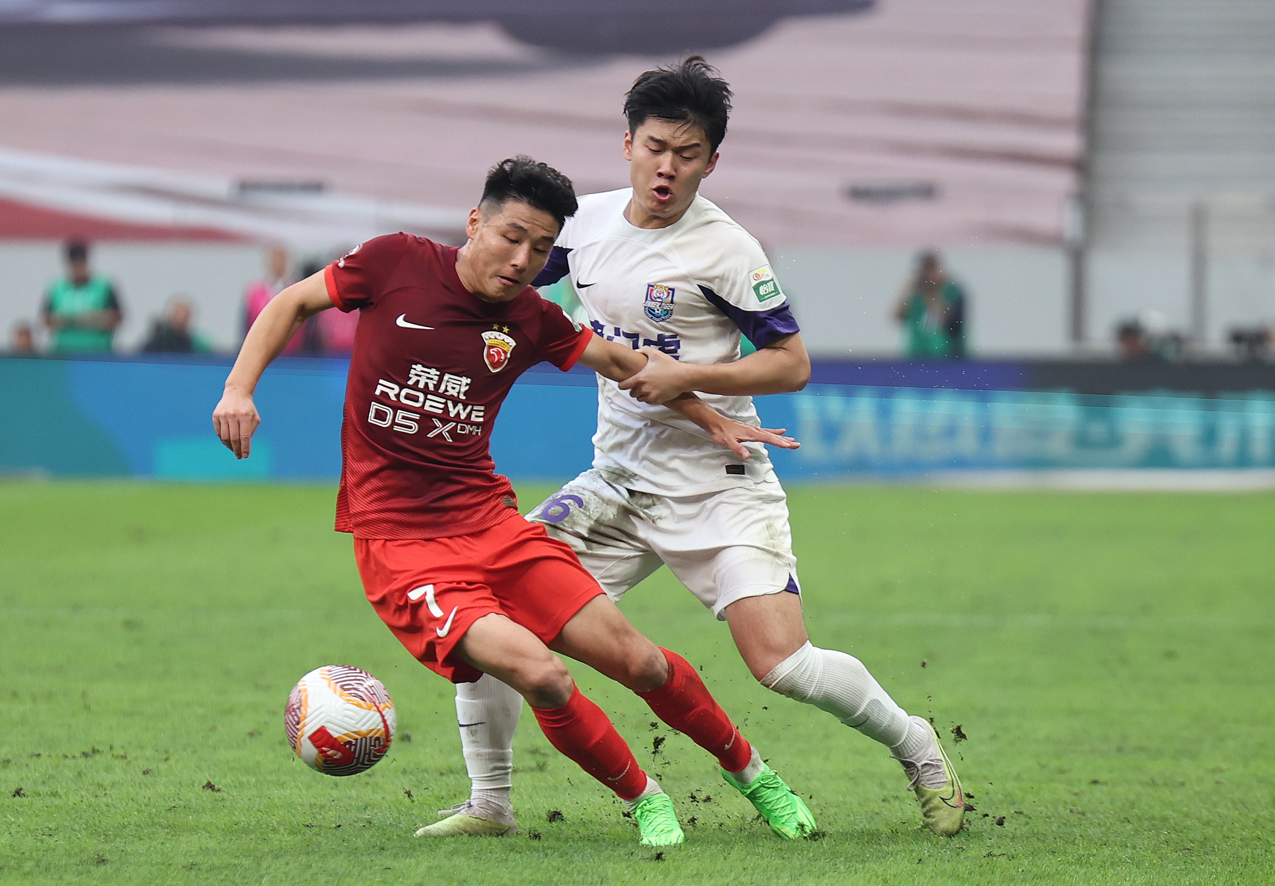 爱游戏注册-转折点！上海海港战术微调，欧联集结日攻防权衡，态度坚定，心理建设被强调的简单介绍