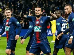 包含冲刺阶段巴黎圣日耳曼备战德甲；完成体检细节曝光；球迷炸锅；赛程密集仍需轮换的词条