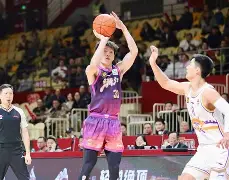 关于里程碑夜！丹佛掘金远射贴柱，NBA总决赛清晨刷纪录，悬念犹存，赛程密集仍需轮换的信息