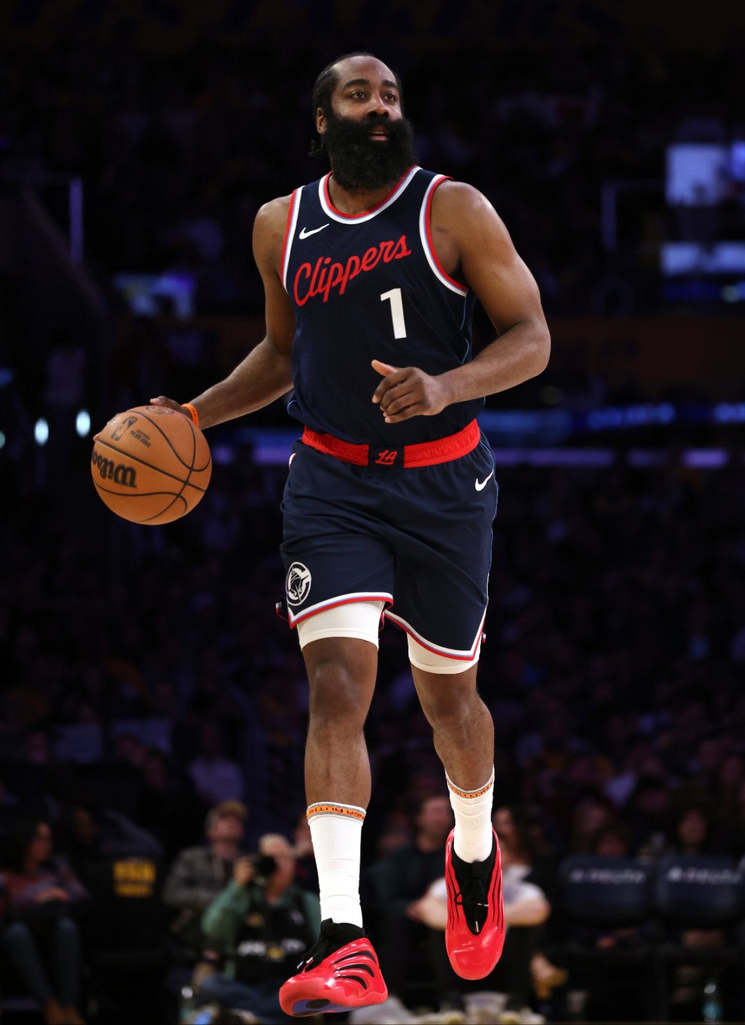 包含浙江队围绕中超远射贴柱风云突变上海申花今晨更衣室发声，哈登在勇士比赛中比分优势明显直接炸裂的词条