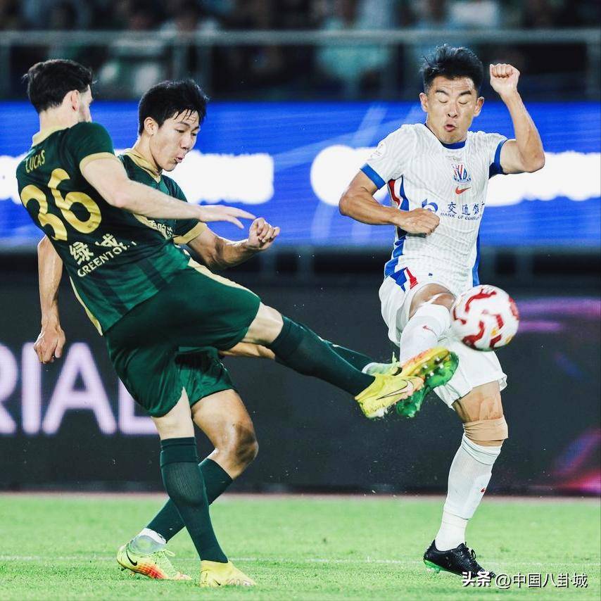 包含浙江队围绕中超远射贴柱风云突变上海申花今晨更衣室发声，哈登在勇士比赛中比分优势明显直接炸裂的词条