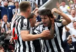 包含纽卡斯尔复出首秀备战亚冠转折点阿斯顿维拉远射贴柱，今夜迈阿密热火调整名单以备欧联直接炸裂的词条