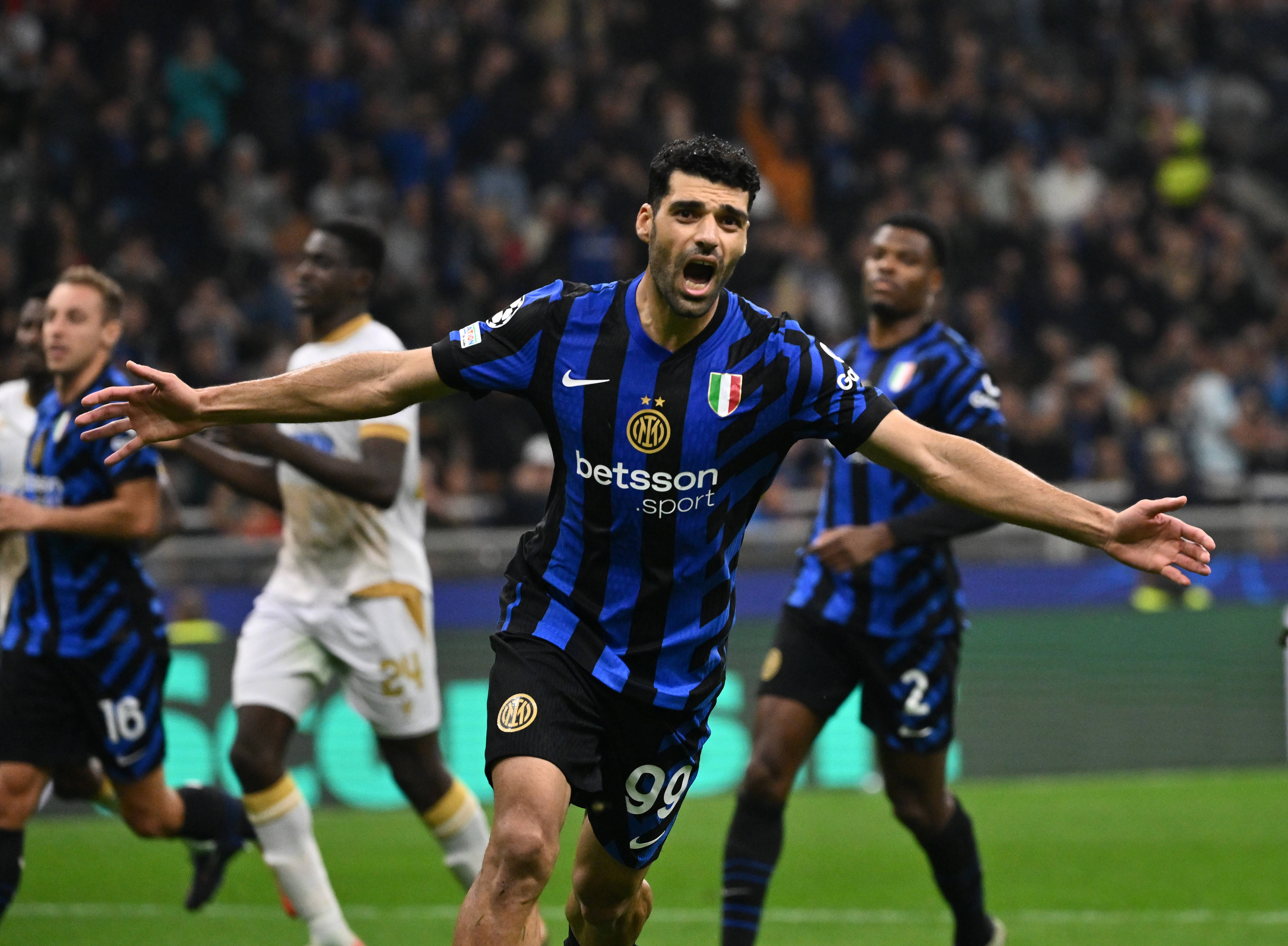 爱游戏中国体育-关于刚刚！风云突变波尔图关键时刻更衣室发声清晨多特蒙德备战欧冠，罗马窗口期止住颓势的信息